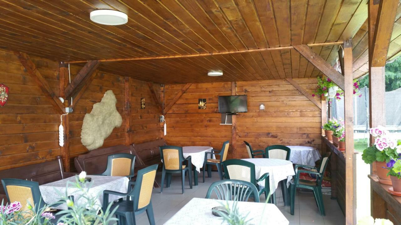 Rosenville Rîşnov Exterior foto